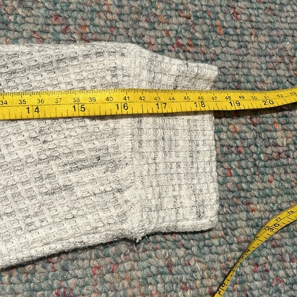 Cyrus medium Dolman style waffle Top - Picture 8 of 10